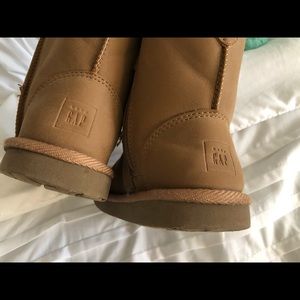 Gap shearling boots toddler - gently used